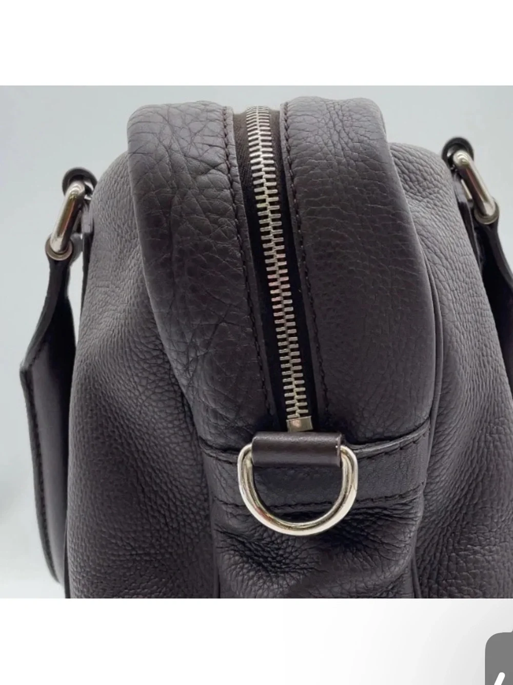Gucci authentic sleek